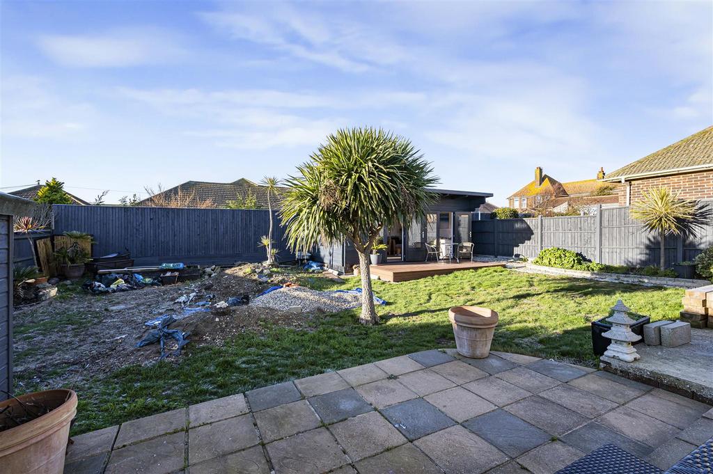 West Facing Rear Garden