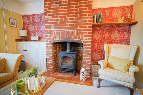 3 bedroom character property for sale, Springhall Road, Sawbridgeworth, CM21
