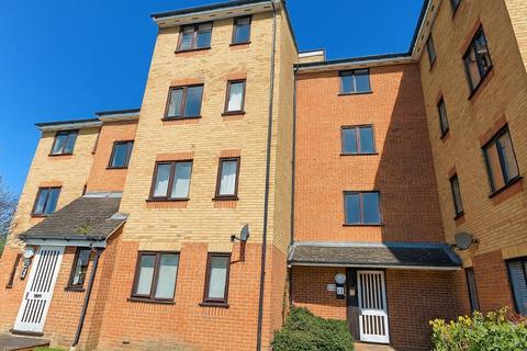 2 bedroom apartment to rent, Prestatyn Close Stevenage SG1