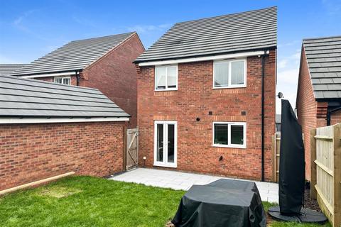 Henry Wychord Drive, Coventry * VACANT WITH NO UPWARD CHAIN *