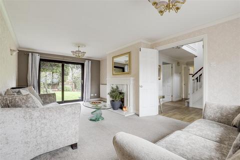 4 bedroom detached house for sale, Hallfields, Edwalton NG12
