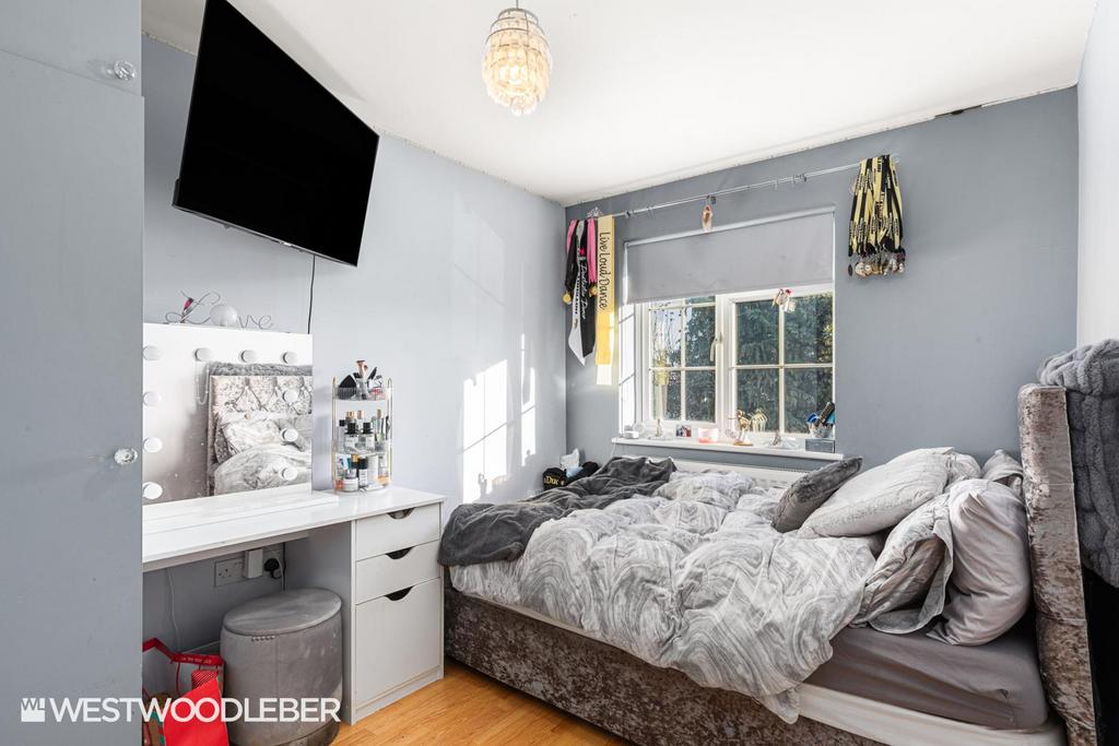 Home Close 7.jpg