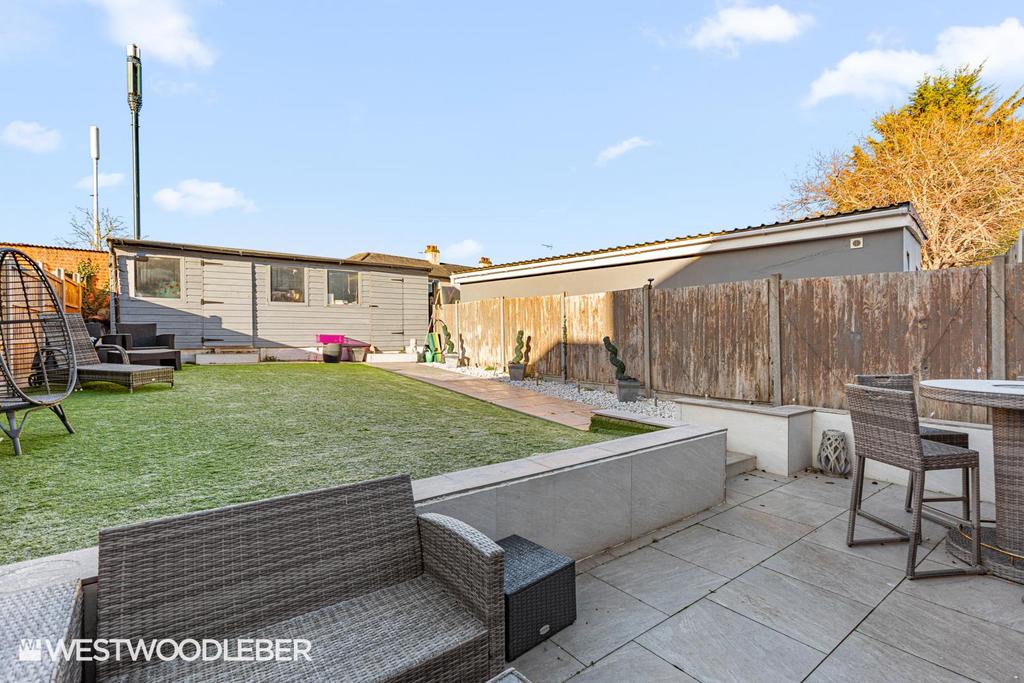 Home Close 24.jpg