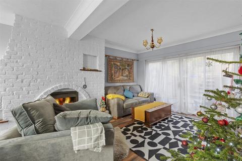 undefined, White Close, High Wycombe HP13