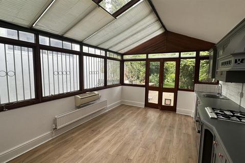 2 bedroom flat for sale, Greencroft Gardens, London NW6