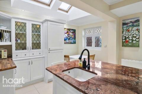 4 bedroom detached house for sale, Woodford Avenue, Gants Hill