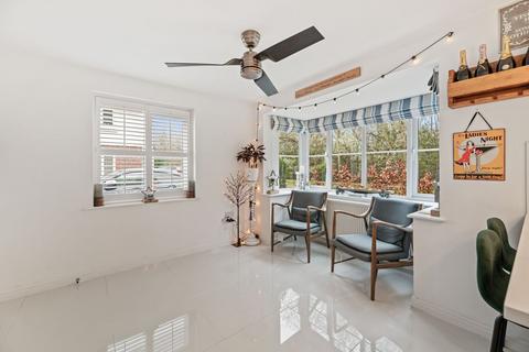 undefined, Crownford Crescent, Warrington, WA4