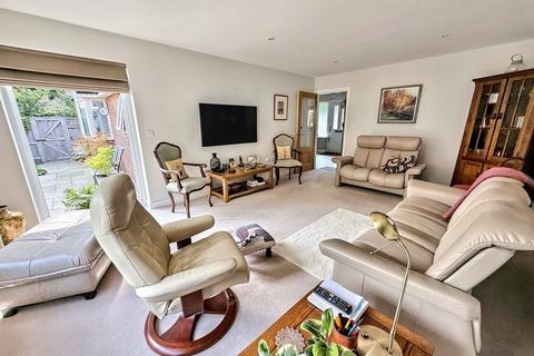 3 bedroom detached bungalow for sale, Sandleheath