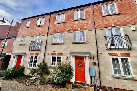 4 bedroom townhouse for sale, Thistle Drive, Desborough, Kettering