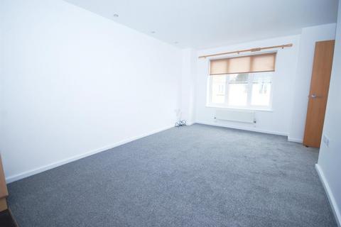 2 bedroom apartment to rent, Westaway Heights, Barnstaple