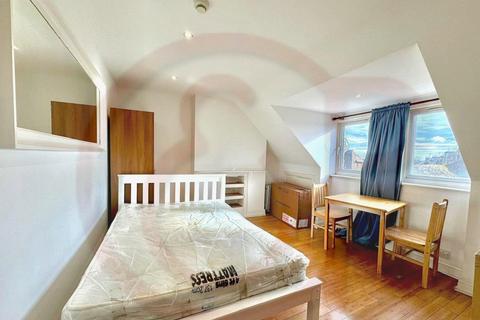 undefined, Emanuel Avenue, Acton, W3