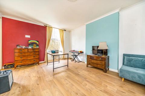 2 bedroom flat for sale, Cleveland Gardens, London W2