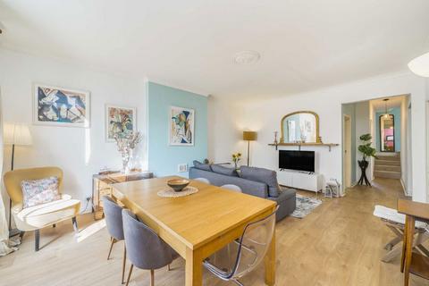 2 bedroom flat for sale, Cleveland Gardens, London W2