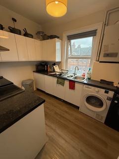 1 bedroom in a flat share to rent, Holdenhurst Road, Bournemouth, BH8