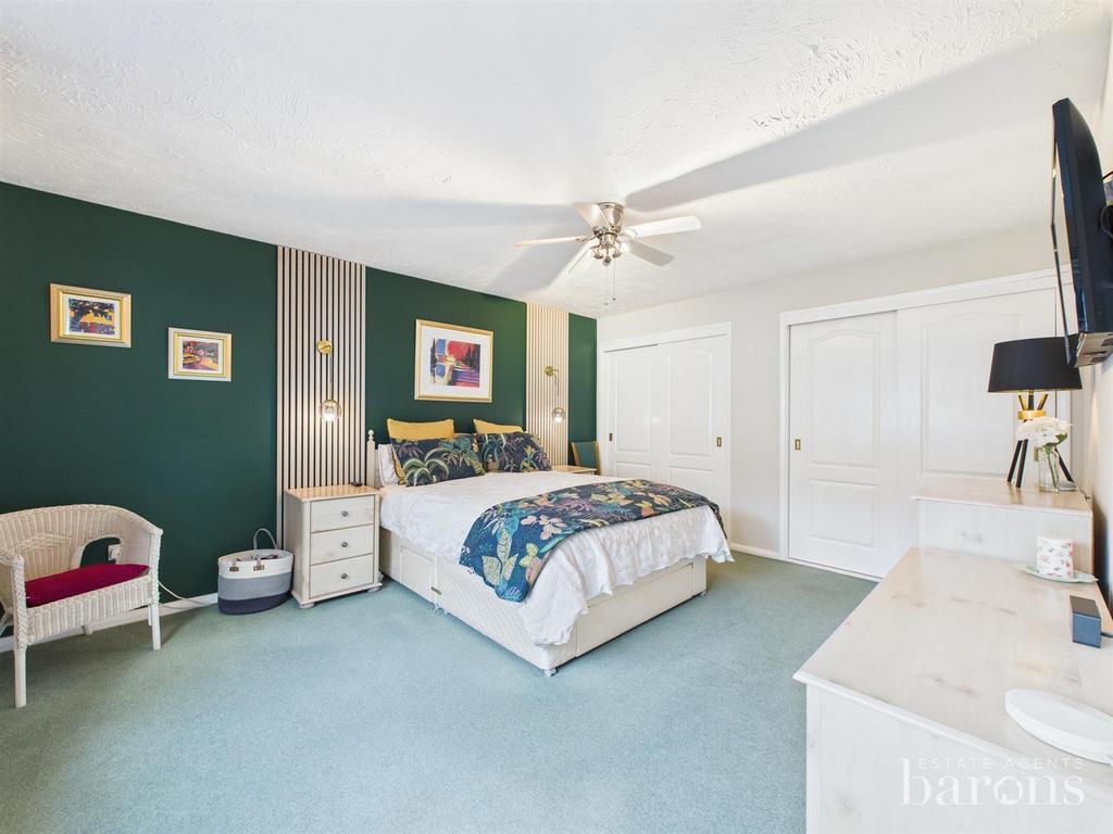 CAM05500 G0-PR0097-STILL022.jpg