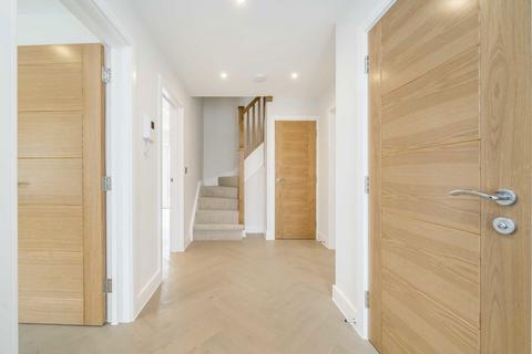 undefined, Pollards Hill North, Streatham SW16
