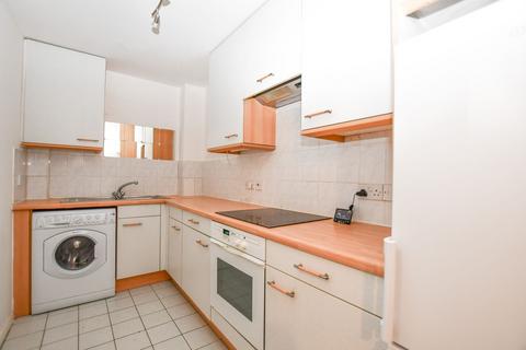 1 bedroom flat to rent, Dexter Close, St. Albans, AL1
