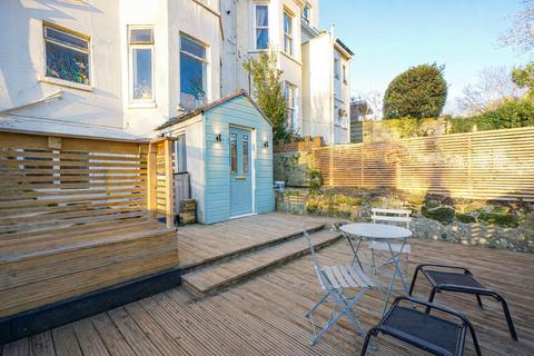 1 bedroom flat for sale, Quarry Crescent, Hastings