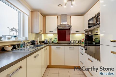 1 bedroom apartment for sale, North Bay Court, 119 North Marine Road, Scarborough