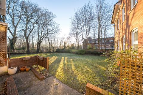 1 bedroom apartment for sale, Rowhill Road, Hextable, Swanley