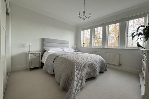 undefined, Tunbridge Wells, Kent, TN2