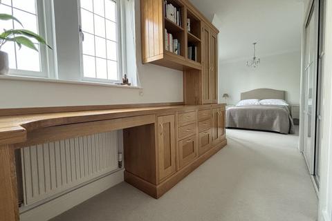undefined, Tunbridge Wells, Kent, TN2