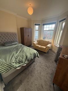 1 bedroom in a house share to rent, Shelbourne Road, Bournemouth, BH8