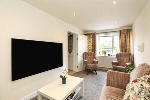 undefined, Dahlia Crescent, CW8