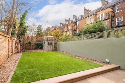 3 bedroom flat to rent, Lower Addison Gardens, London