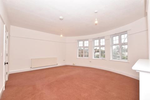 3 bedroom maisonette to rent, Henleaze Road, Bristol BS9