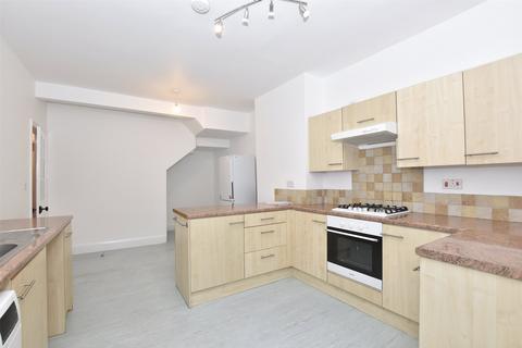 3 bedroom maisonette to rent, Henleaze Road, Bristol BS9