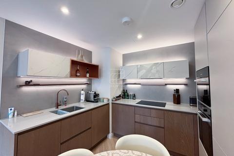 1 bedroom flat to rent, Parkland Walk London SW6