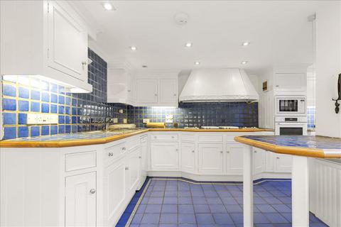 2 bedroom apartment to rent, Portobello Road, Kensington And Chelsea, W11