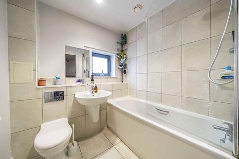 undefined, Biggerstaff Street, London N4
