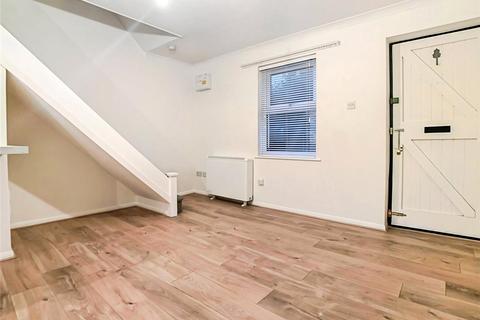 1 bedroom end of terrace house to rent, Melville Heath, South Woodham Ferrers, Chelmsford, Essex, CM3