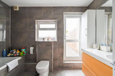 2 bedroom flat for sale, N8, Harringay, London, N8