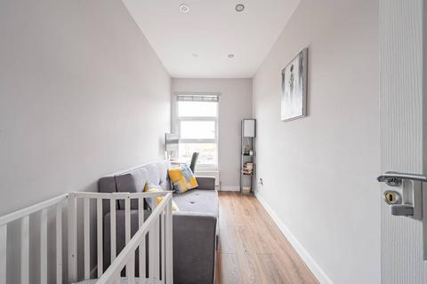 2 bedroom flat for sale, N8, Harringay, London, N8