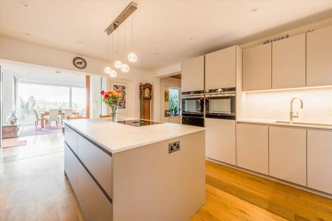 8 bedroom detached house for sale, High Street, Sevenoaks, Kent, TN13