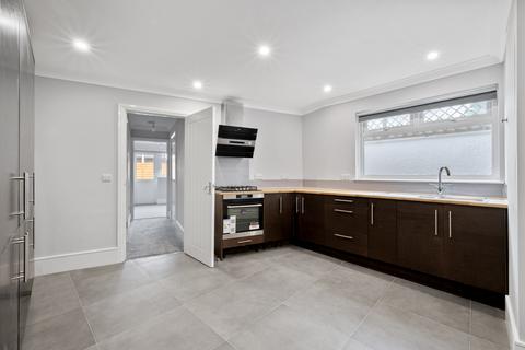 2 bedroom property to rent, Church Hill Road, Sutton SM3