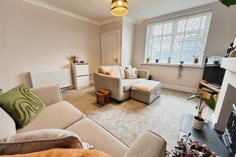 2 bedroom terraced house for sale, Woodhall Place, Bradford BD3