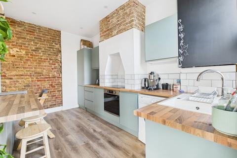 1 bedroom ground floor flat for sale, Queens Road, Worthing, BN11 3LX