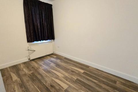 2 bedroom flat to rent, Dorset Road, London, E7