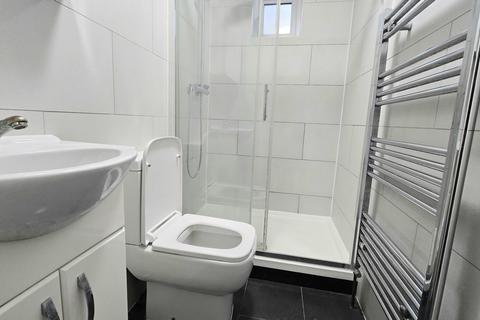 2 bedroom flat to rent, Dorset Road, London, E7