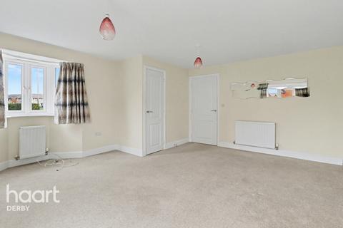 3 bedroom semi-detached house to rent, Chartley Road, DERBY