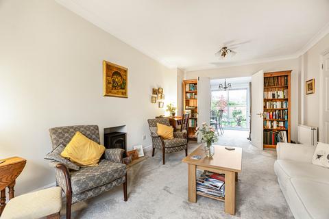 4 bedroom detached house for sale, Queens Court, Bicester, OX26
