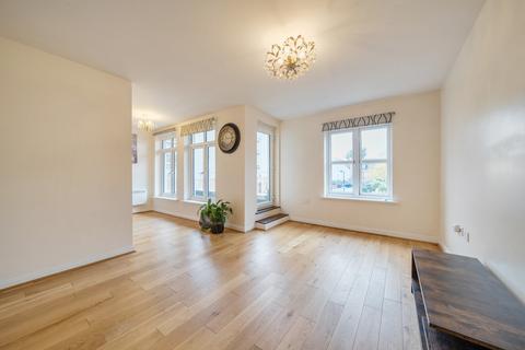2 bedroom apartment to rent, Magdalene Gardens, London, N20