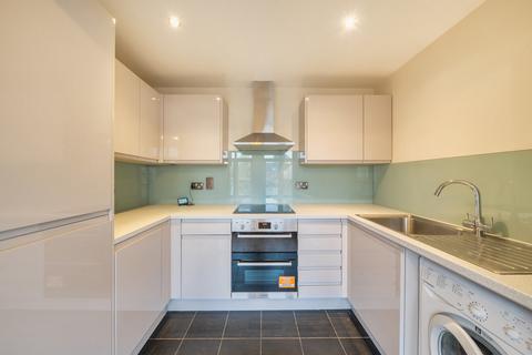 2 bedroom apartment to rent, Magdalene Gardens, London, N20