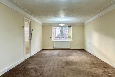 2 bedroom apartment for sale, Brancote Court, Oxton, Merseyside, CH43
