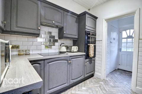 3 bedroom semi-detached house for sale, Invicta Road, Dartford