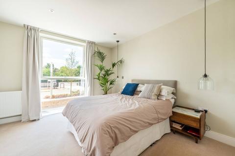 1 bedroom flat to rent, Levett Square, Kew, TW9